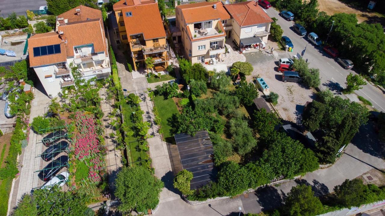 Apartments Adria Danka Krk Town Eksteriør bilde